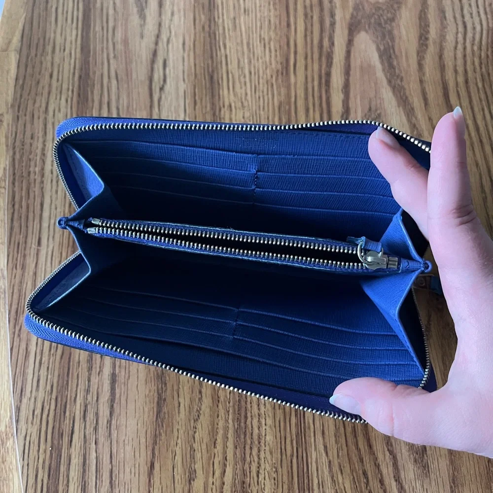 Giorgio Armani Blue Wallet - Picture 7 of 14